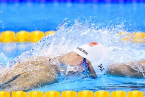 开云体育世界杯-年度焦点之战，山西队掀翻上海巨舰，草根逆袭背后的篮球哲学