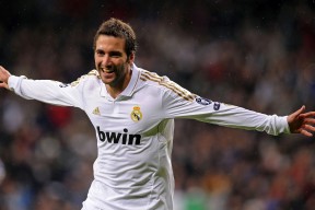 开云APP-黄喜灿，当韩国虎在斯坦福桥的寒风中撕裂蓝军