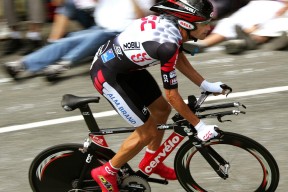 开云体育-森林狼的逆袭，爱德华兹生死战接管，雄鹿狂胜显实力