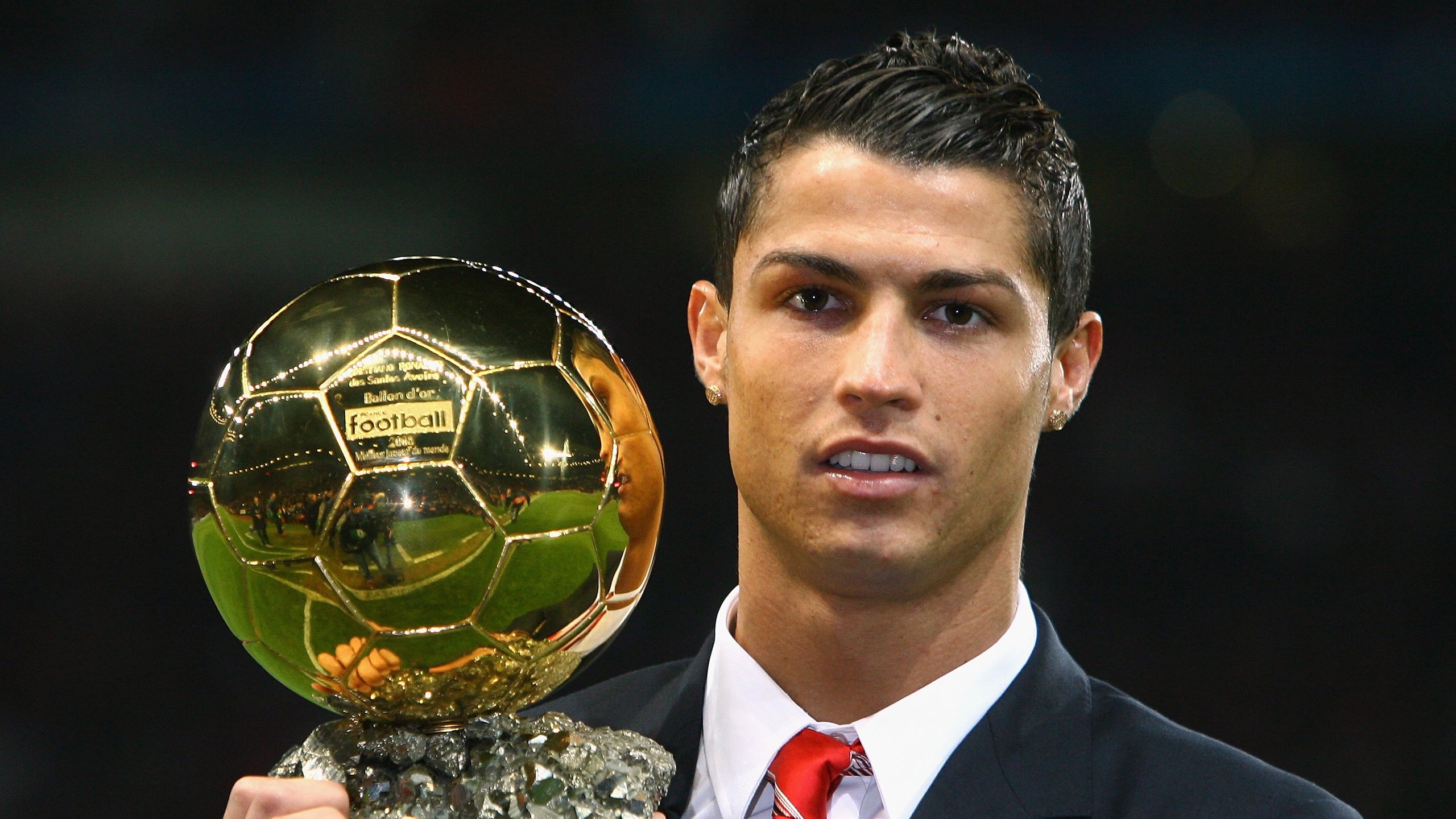 掘金踏平热火,詹姆斯在抢七的废墟上重建王权