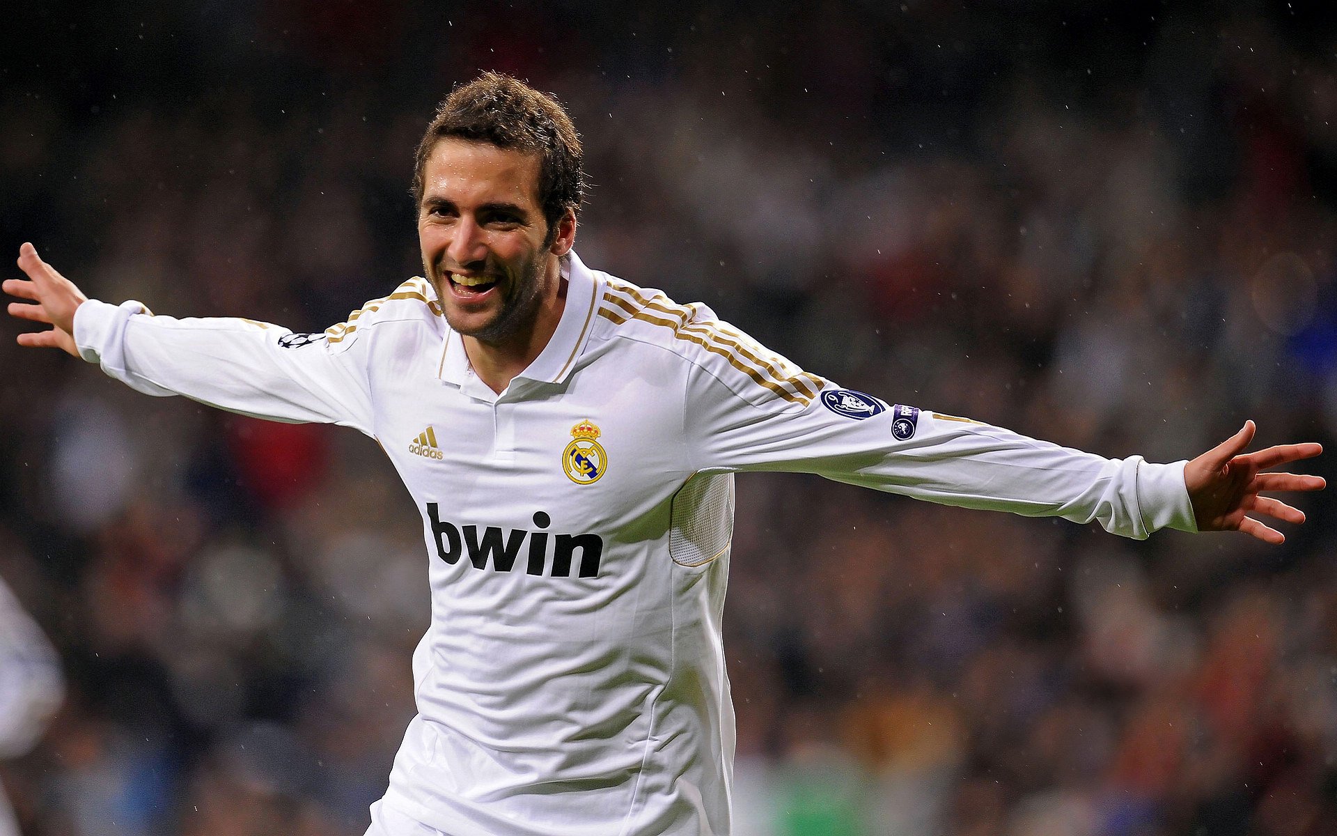 黄喜灿,当韩国虎在斯坦福桥的寒风中撕裂蓝军